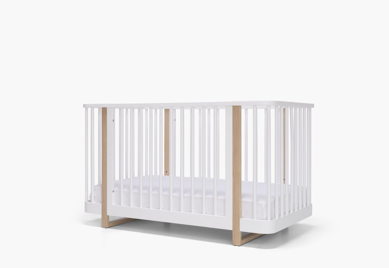 TASMAN PISA COT W/ MATTRESS