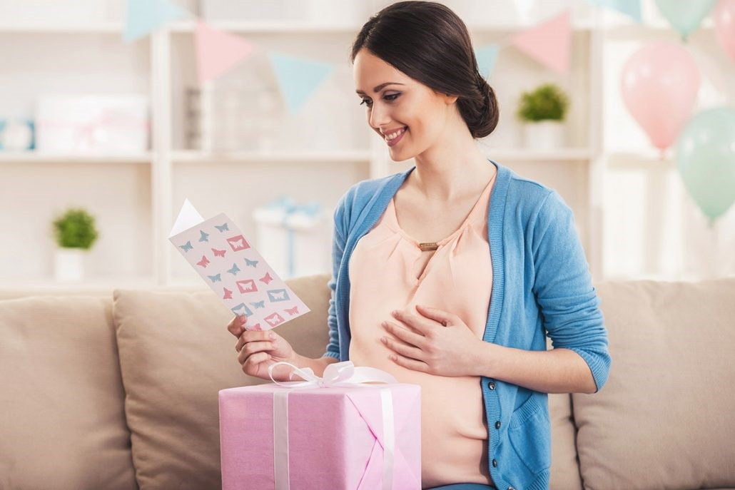 10 THOUGHTFUL GIFTS FOR YOUR PREGNANT FRIEND