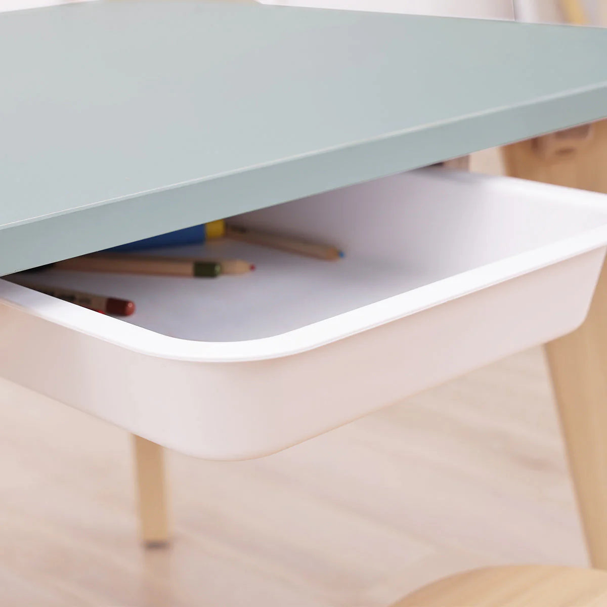 BOORI TIDY TABLE & TWO CHAIRS V25