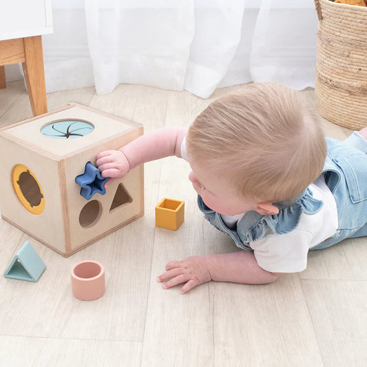 4-IN-1 SENSORY LEARNING CUBE