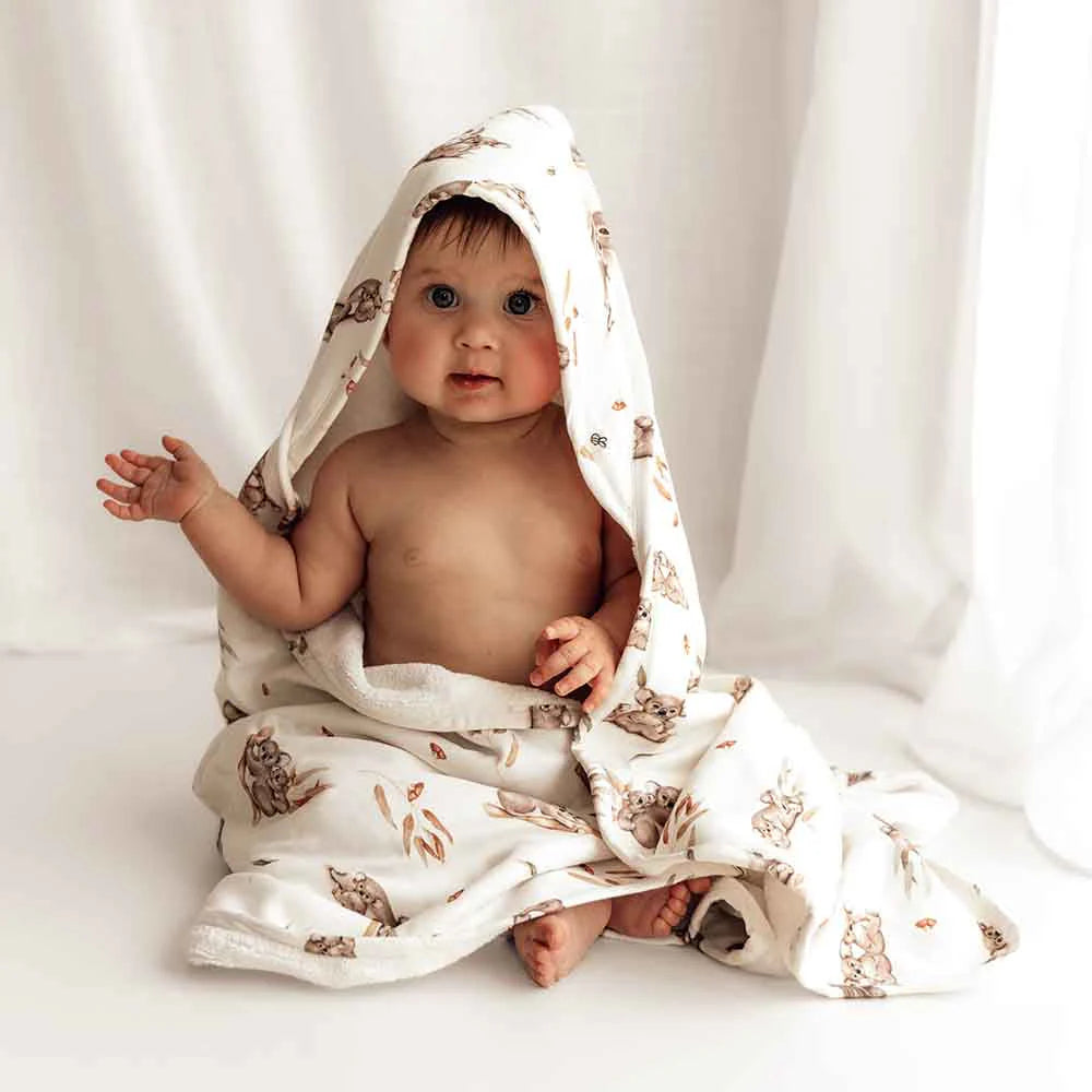 SNUGGLE ORGANIC HOODED TOWEL