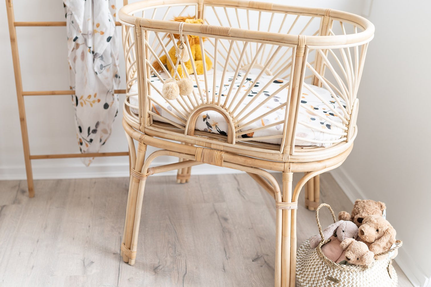 Luna Bamboo Muslin Bassinet Sheet