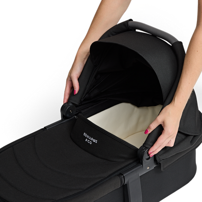 EDWARDS & CO CARRY COT 2